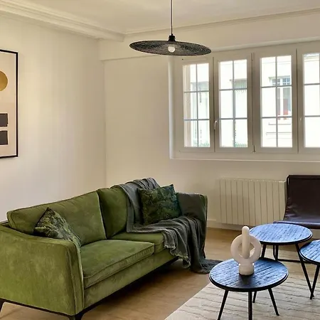 Spacious 2 Luxury Renovated Terrace Garage-madeleine