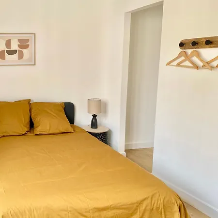 Spacious 2 Luxury Renovated Terrace Garage-madeleine Appartement Angers